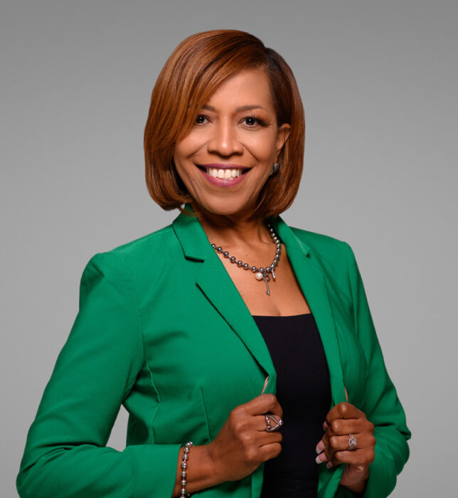 Headshot of Leslie Ruiz