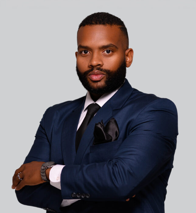 Headshot of Modesto Araujo